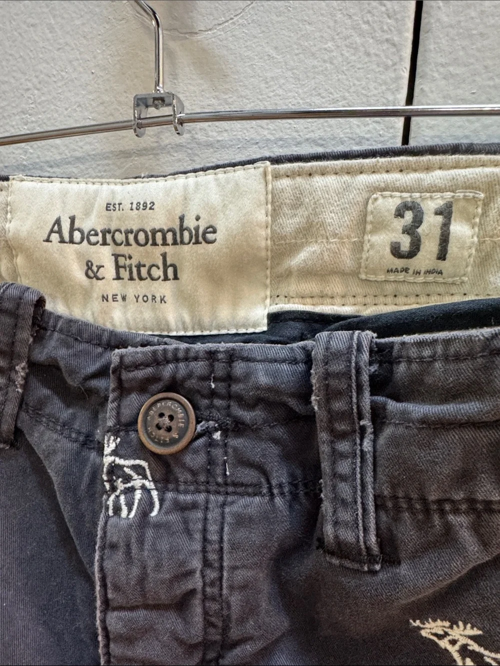 Abercrombie & Fitch Navy Embroidered Moose Flat Front Shorts NWT